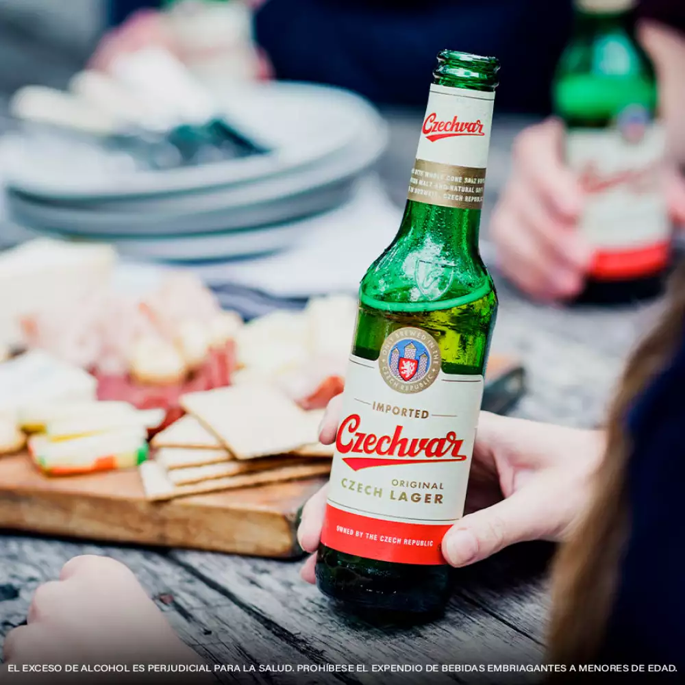 Cerveza Czechvar 110128X 330 Ml Botella