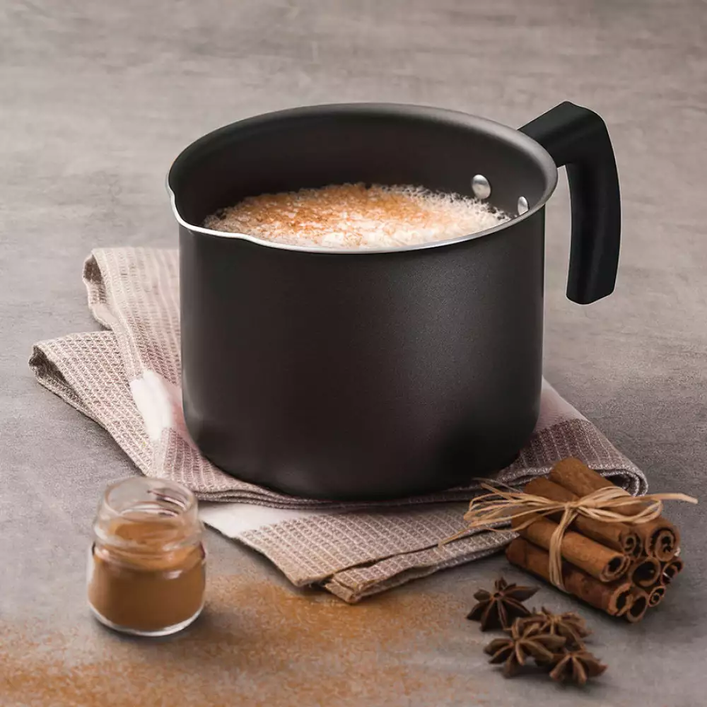 Hervidor Tramontina Negro Plata 1.1 Lt Antiadherente 20384012