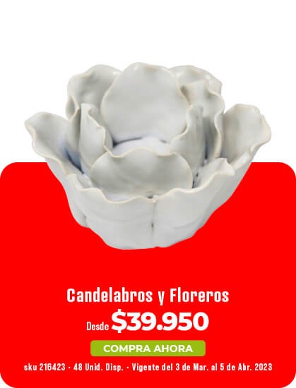 candelabros y florero